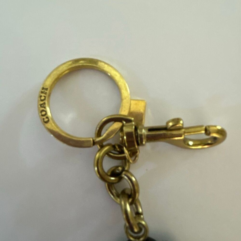 Chunky Flower Keychain - Picture 4 of 5